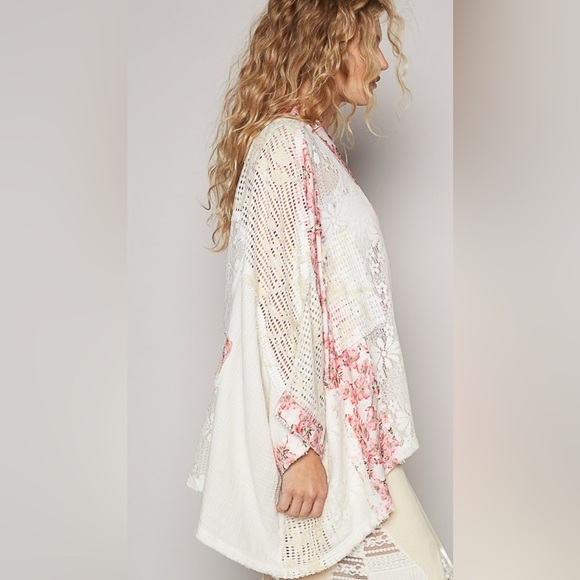 POL Medium Pink Floral Lace Kimono Cardigan - Picture 2 of 3